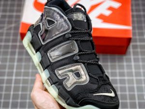 Mini Nike Air More Uptempo x Supreme 'Black' Replica Keychain - KLOUD9