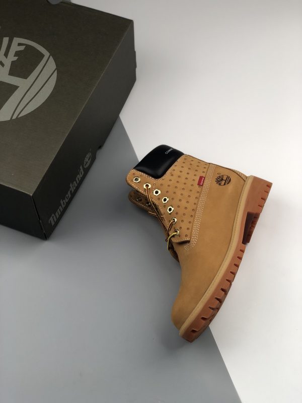 Supreme x Timberland Wheat Premium 6 Inch  Leather Boots