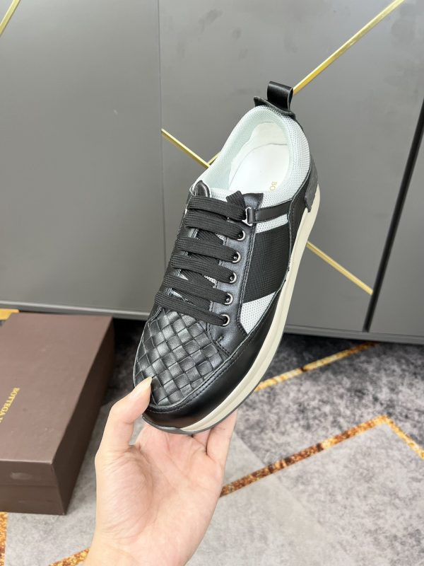 Bottega Veneta casual shoe