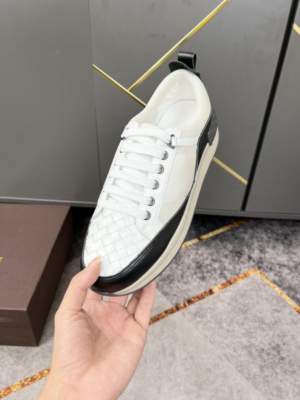 Bottega Veneta casual shoe