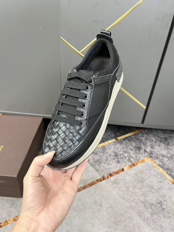 Bottega Veneta casual shoe