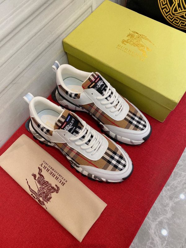 Burberry casual shoe