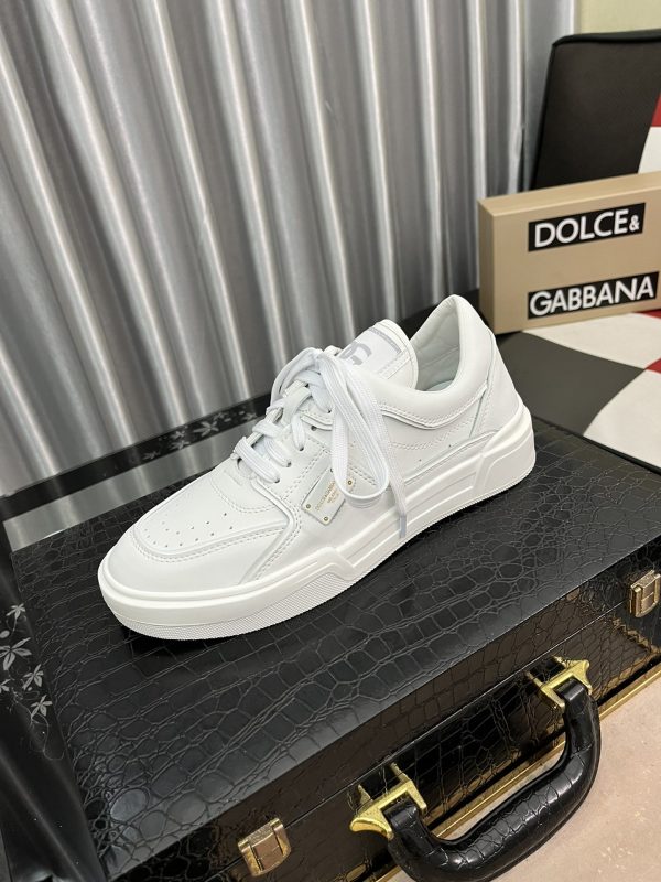 D&G casual shoe