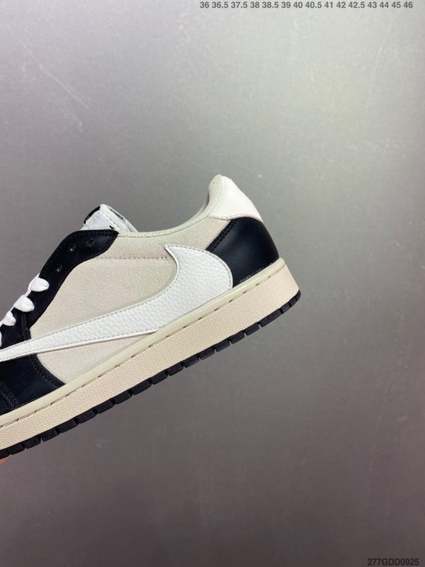 i1664042633_1889_5.jpg Travis Scott x Air Jordan 1 Reverse Mocha