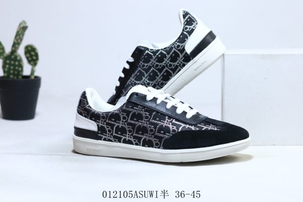 Dior Oblique Galaxy Low Top Sneakers B27