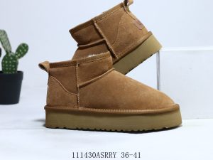 What brand of shoes is UGG? How to maintain UGG boots? 1:1 replica UGG boots from original factory on Maxluxes
