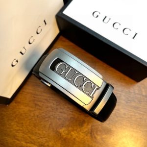 Gucci automatic buckle belt