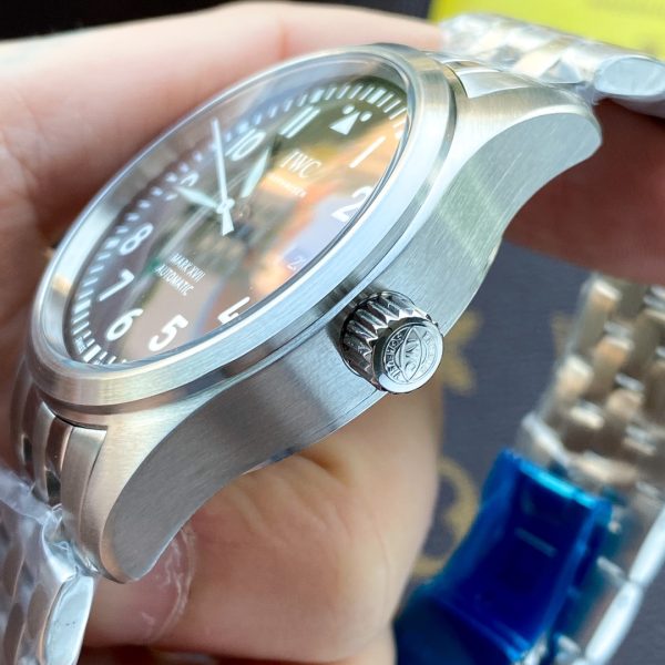 i1609707477_4116_6.jpg IWC boutique men's wristwatch