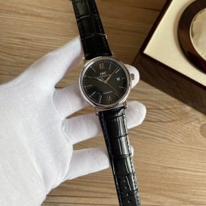 IWC boutique men's wristwatch