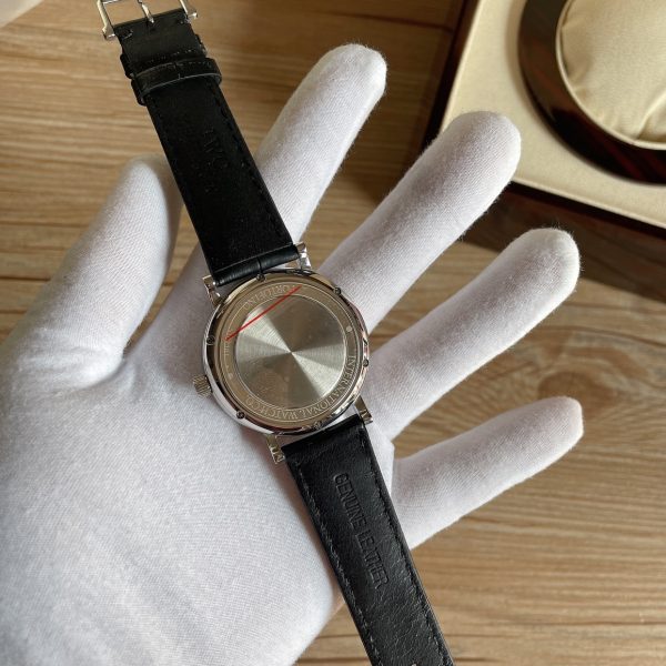 IWC boutique men's wristwatch