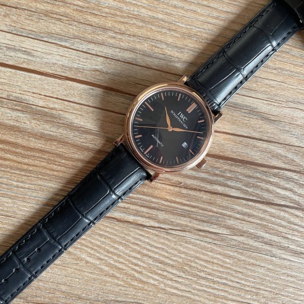 IWC boutique men's wristwatch