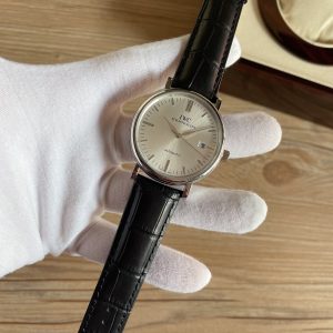 IWC boutique men's wristwatch