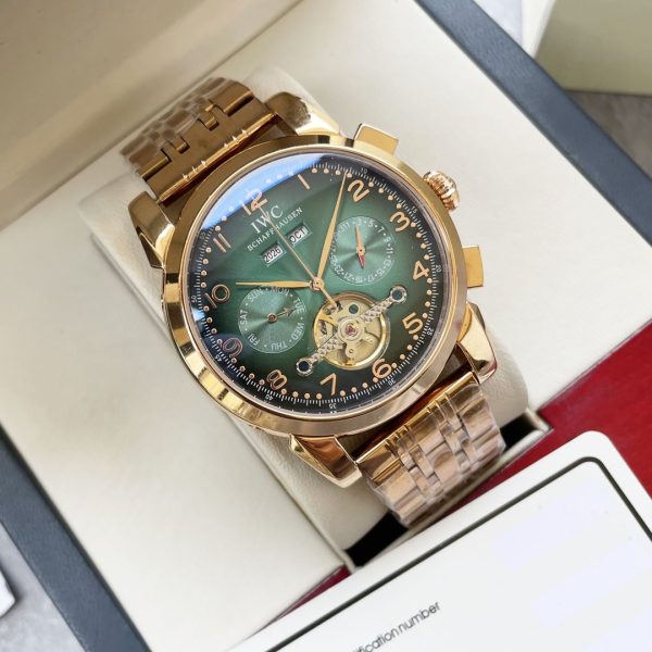 IWC boutique men's wristwatch