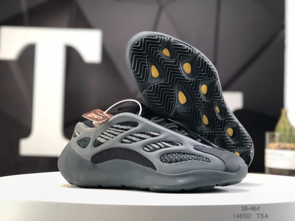 Adidas Yeezy 700V3 GY4109