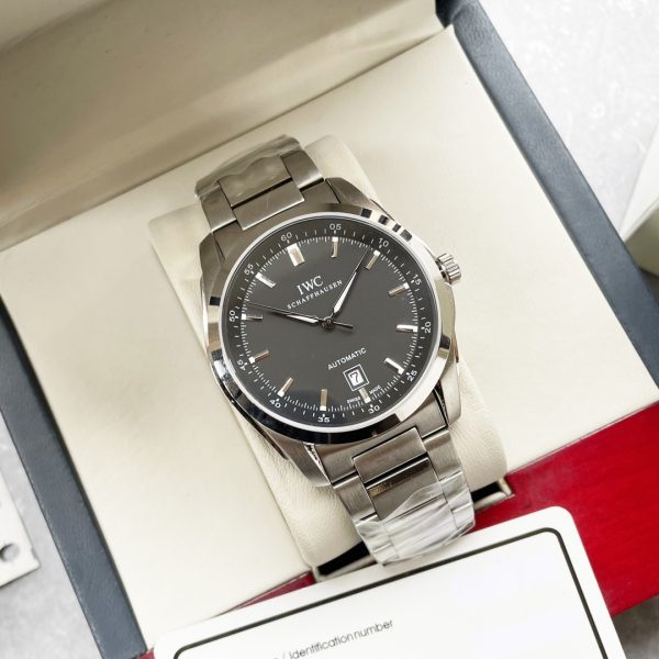 IWC boutique men's wristwatch