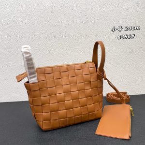 [BV] BottegaVeneta woven bag