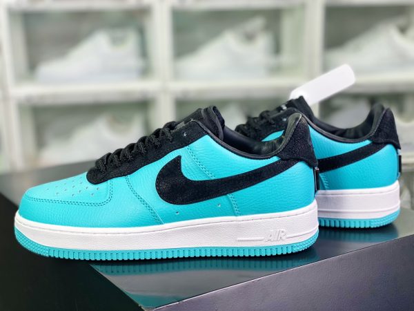 Tiffany & Co. x Nike Air Force 1 Low SPFriends and Family