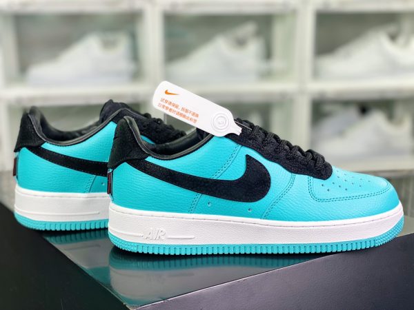 Tiffany & Co. x Nike Air Force 1 Low SPFriends and Family