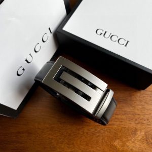 Gucci's automatic buckle belt