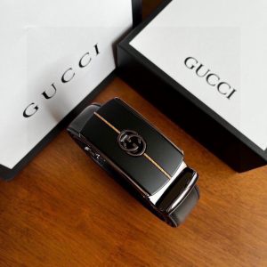 Gucci automatic buckle with large logo