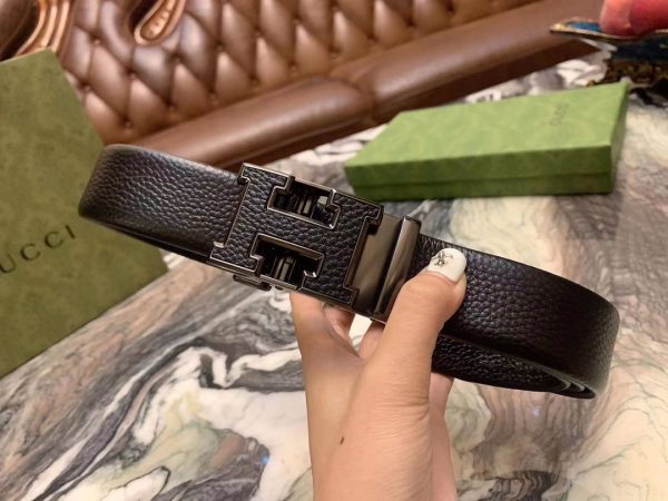 i1680061119_4301_3.jpg Hermes' latest automatic buckle