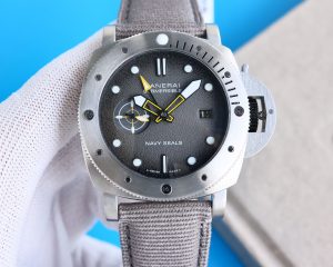 Panerai Submersible QuarantaQuattro