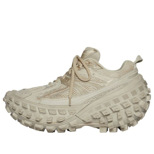 (WMNS) Balenciaga Defender Sneaker 'Beige'  685611W2RA69700