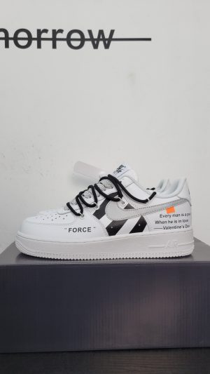 NIKE Air Force 1