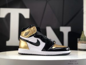 NIKE Air Jordan 1 Retro High OGUNC"AJ1
