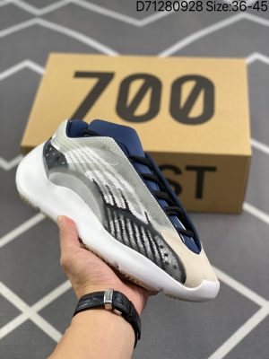 Yeezy 700V3   Azael