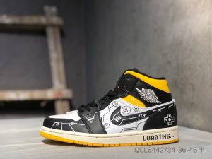 Air Jordan 1 Mid Black Hyper Royal