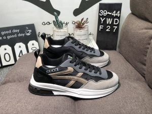 Gucci Distressed Screener sneaker