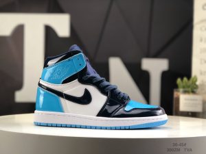 Air Jordan AJ1 Retro North Carolina Blue Patent Leather